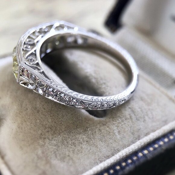 ▶Noble Pattern Cubic Zircon Party Silver Plated Vintage Eternity Ring, L179 - Picture 4 of 5